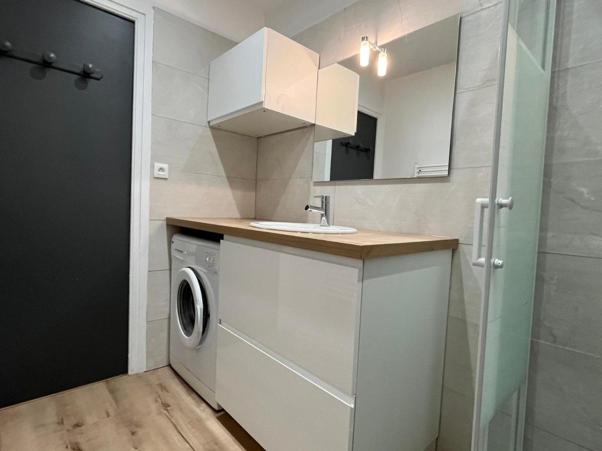 Studio spacieux avec balcon, idéal pour 2 personnes - FR-1-555-73 - Housity