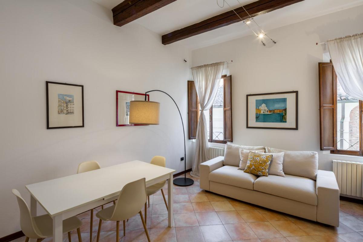 Superior Loft Centro Storico Ferrara - Housity