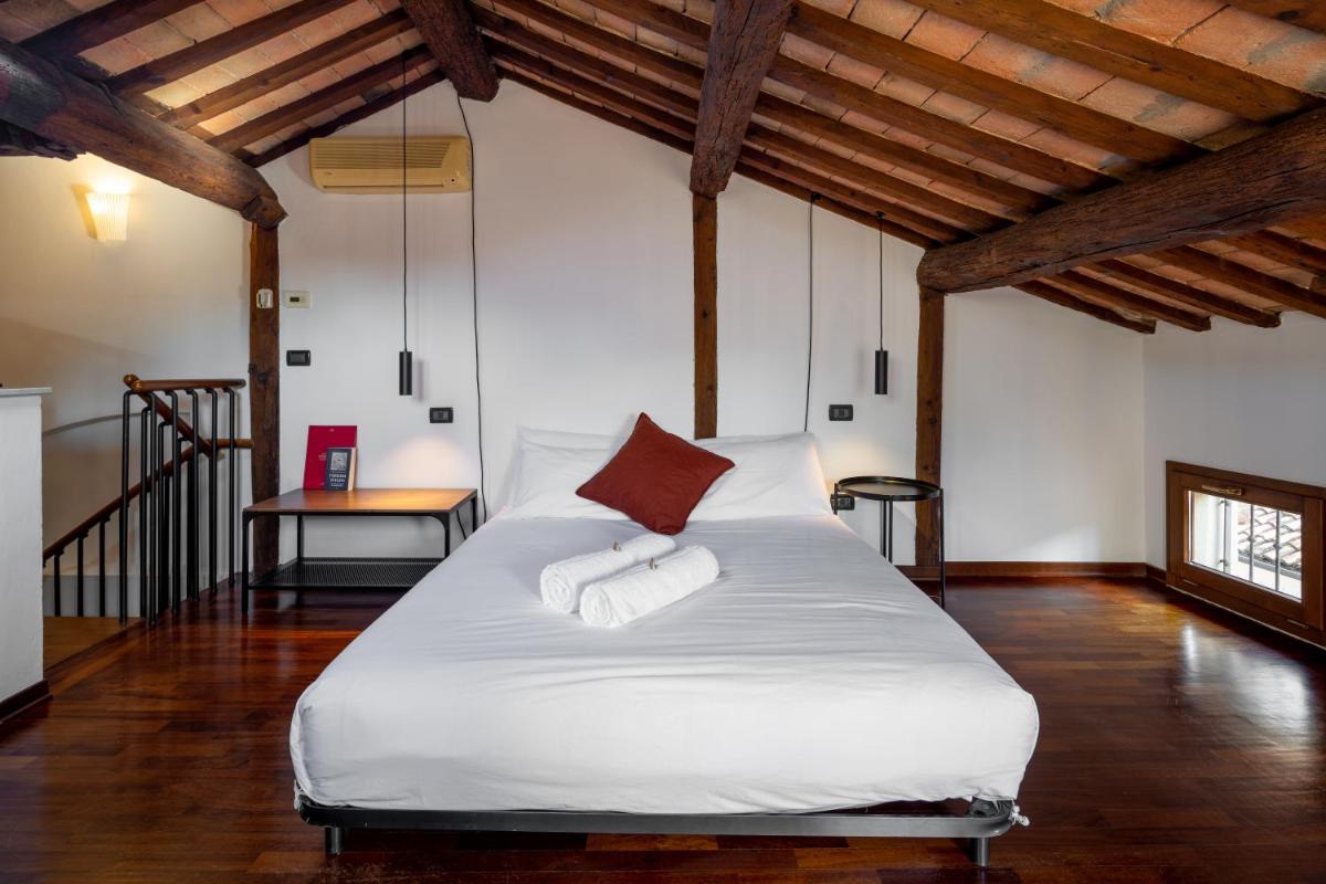 Superior Loft Centro Storico Ferrara - Housity