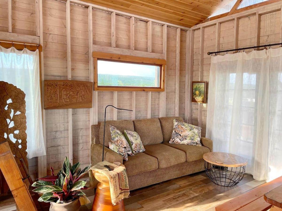 COZY OFF GRID LAVA HOME - 2 Stories, Ocean View - Housity