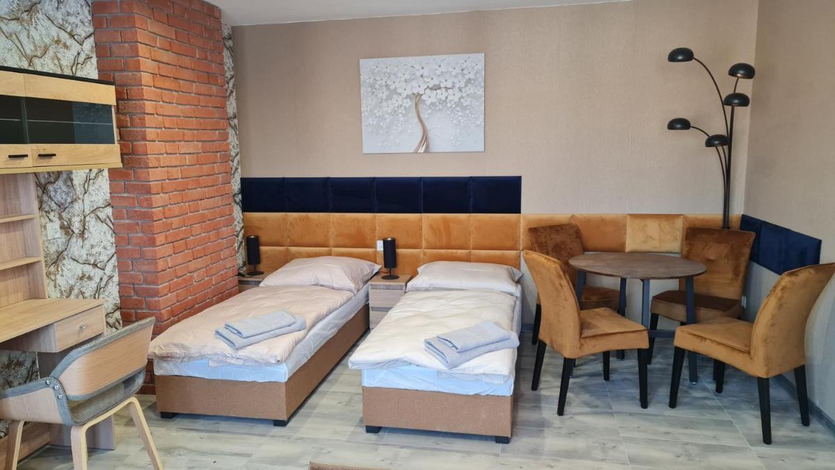 Eldom-Noclegi Rogozińska 29E - Housity