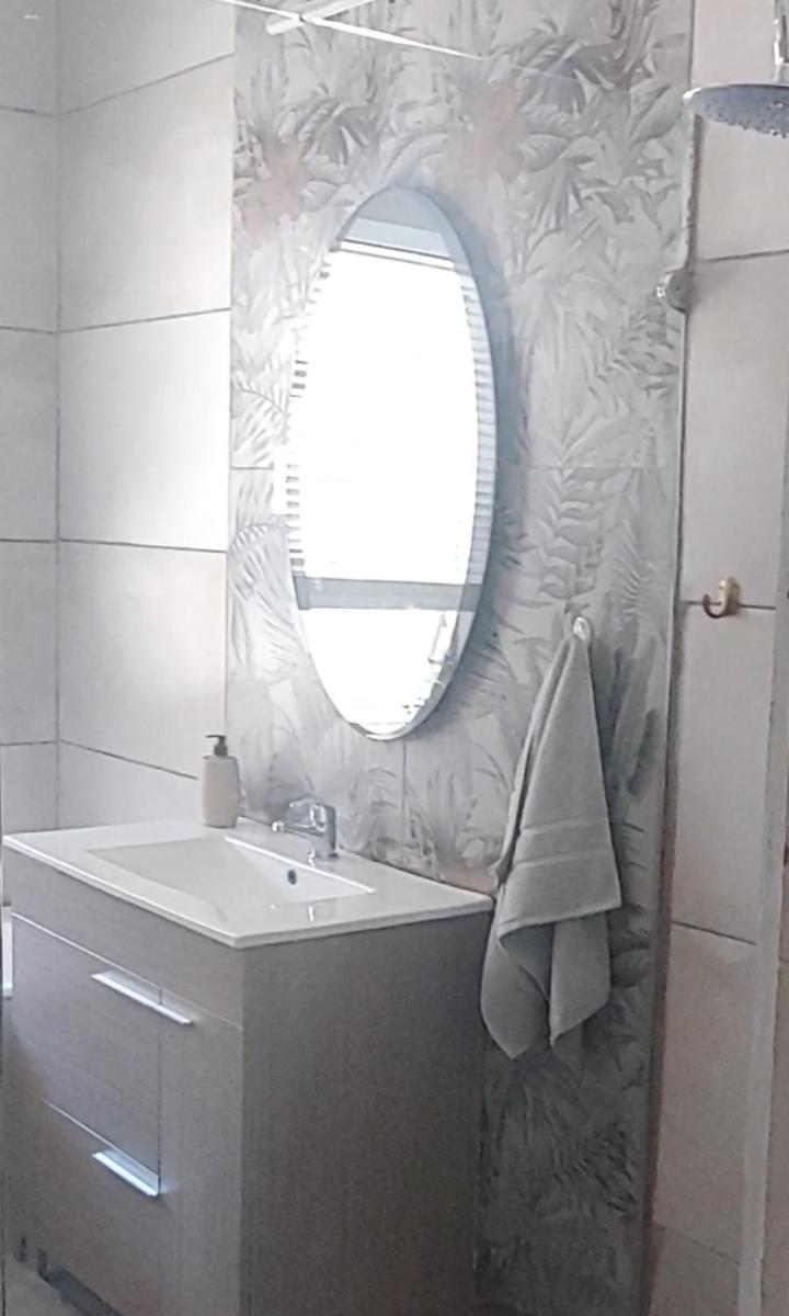 Sweet Waters Cottage - Housity