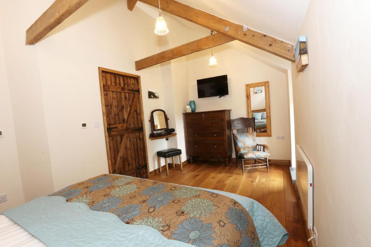 Ponycob hot tub 2 bed ensuite - Housity