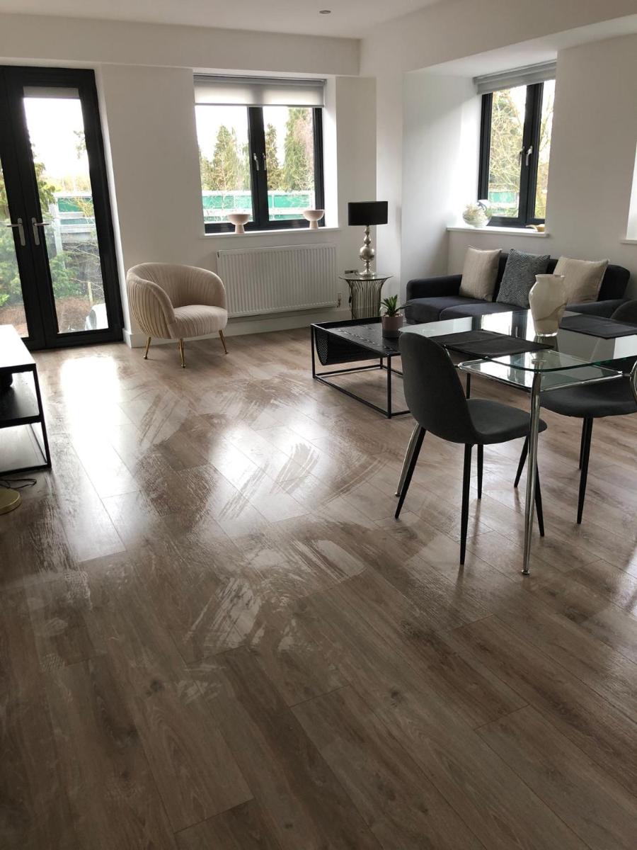 Brand new luxury apartment with free parking and gym - Housity