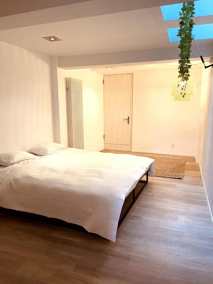 AIR BNBAR N°13 - Housity