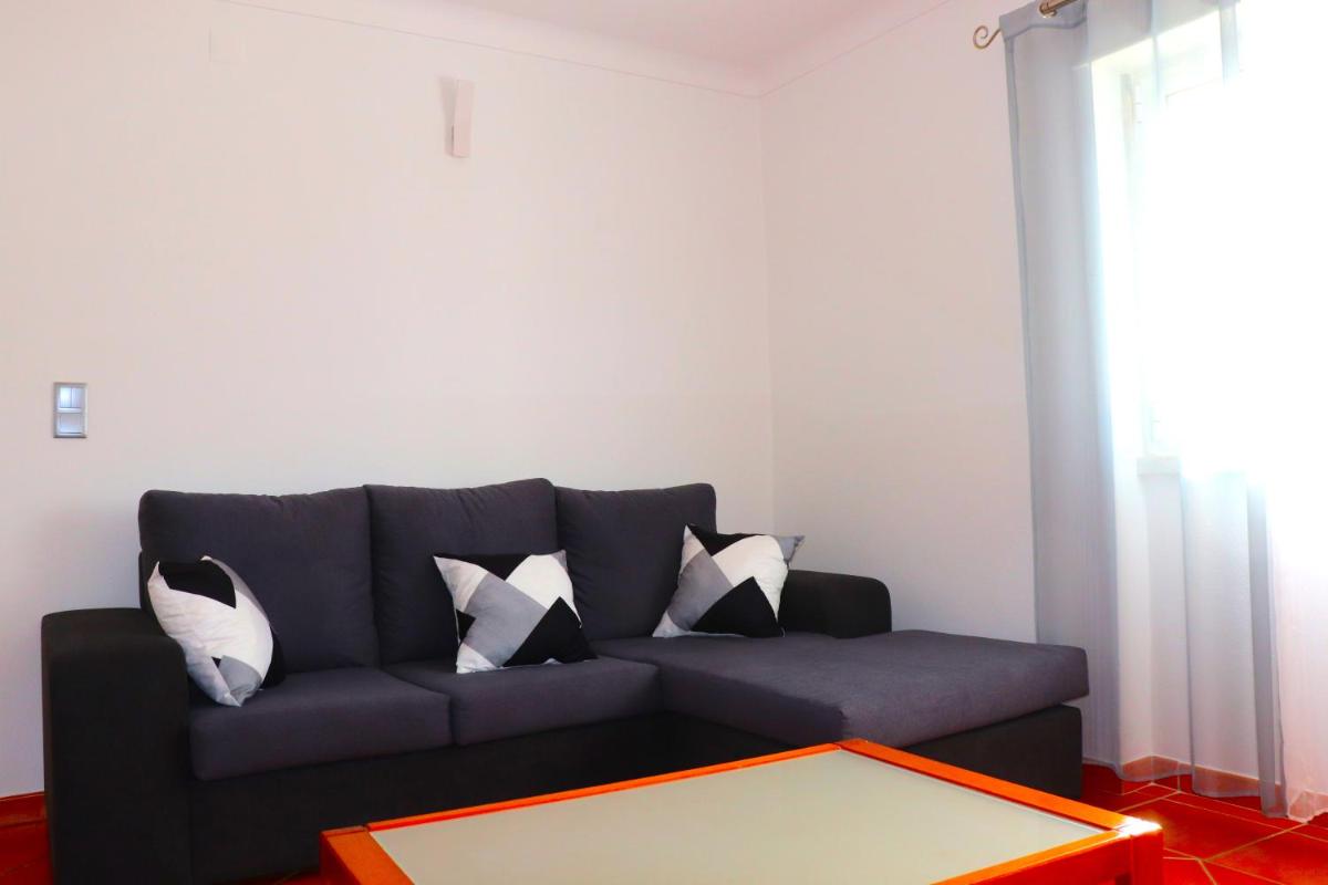 BeloHorizonte Apt 3bedrooms - few minutes Ericeira - Housity