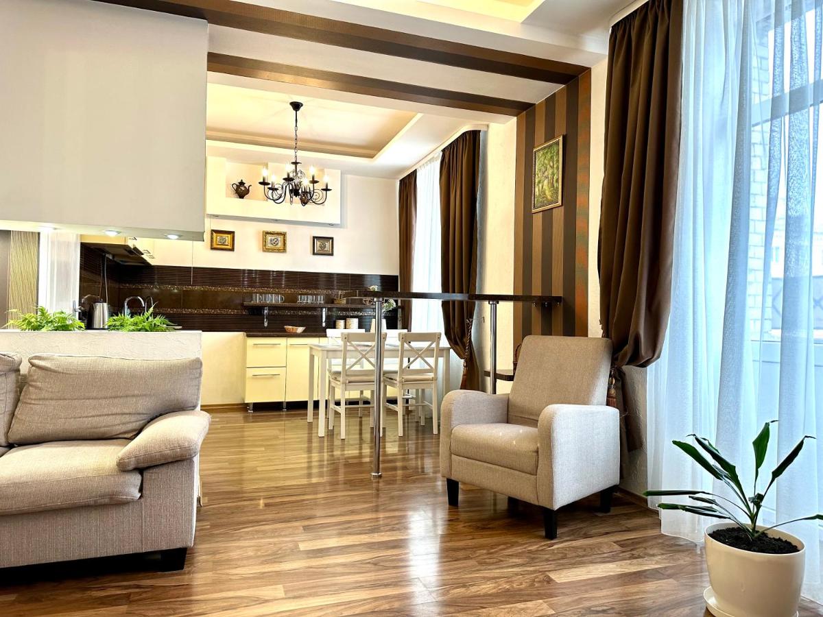 Lux apartments in the city center, with a view of the theater, near Zlata Plaza - Housity