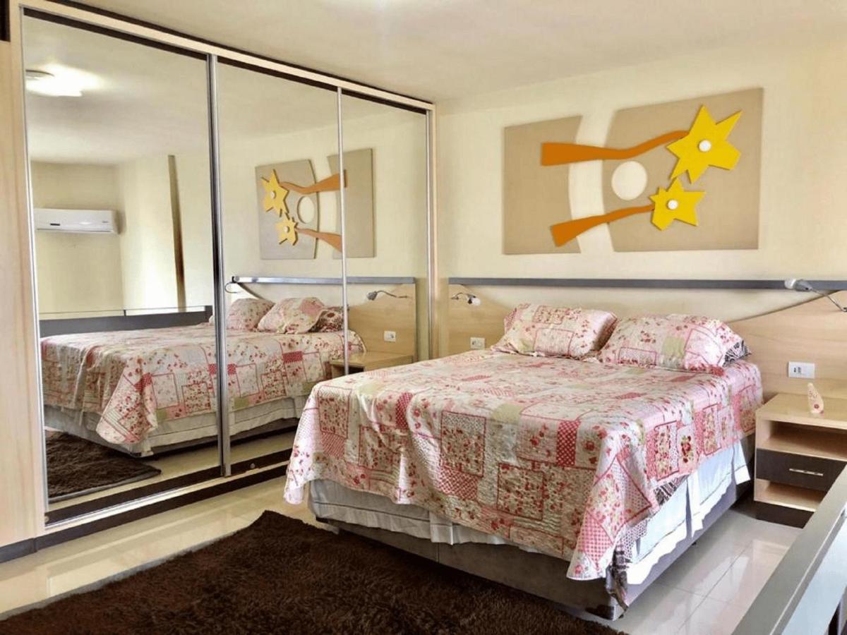 Saint Sebastian Flat 206 - Com Hidro! até 4 pessoas, Duplex, no centro - Housity