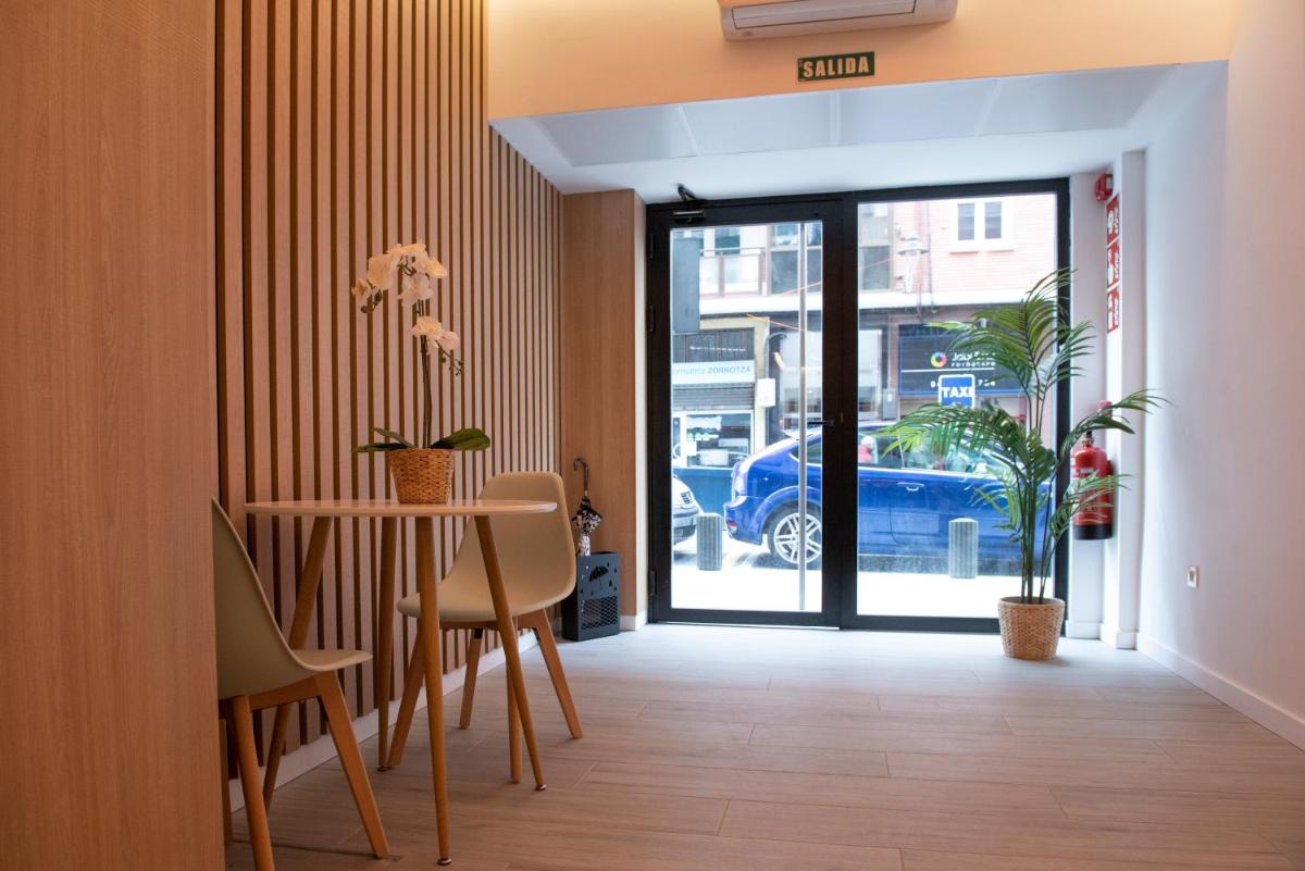 Bilbao ROOMS & KITCHEN Zorroza - Housity