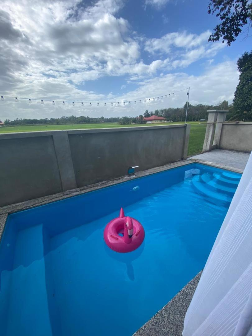 Padang Tengah Homestay with Private Pool-A - Housity