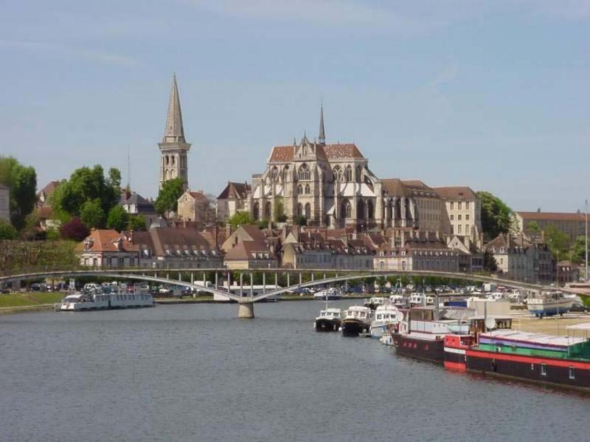 Premiere Classe Auxerre - Housity