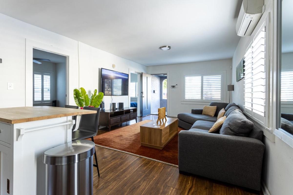Stylish 2BD 8 min from airport, 4 min from SoFi - Housity
