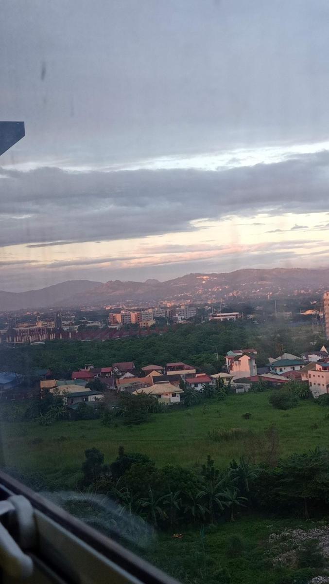 Suitetrails - Love Never Fails Staycation in Pasig