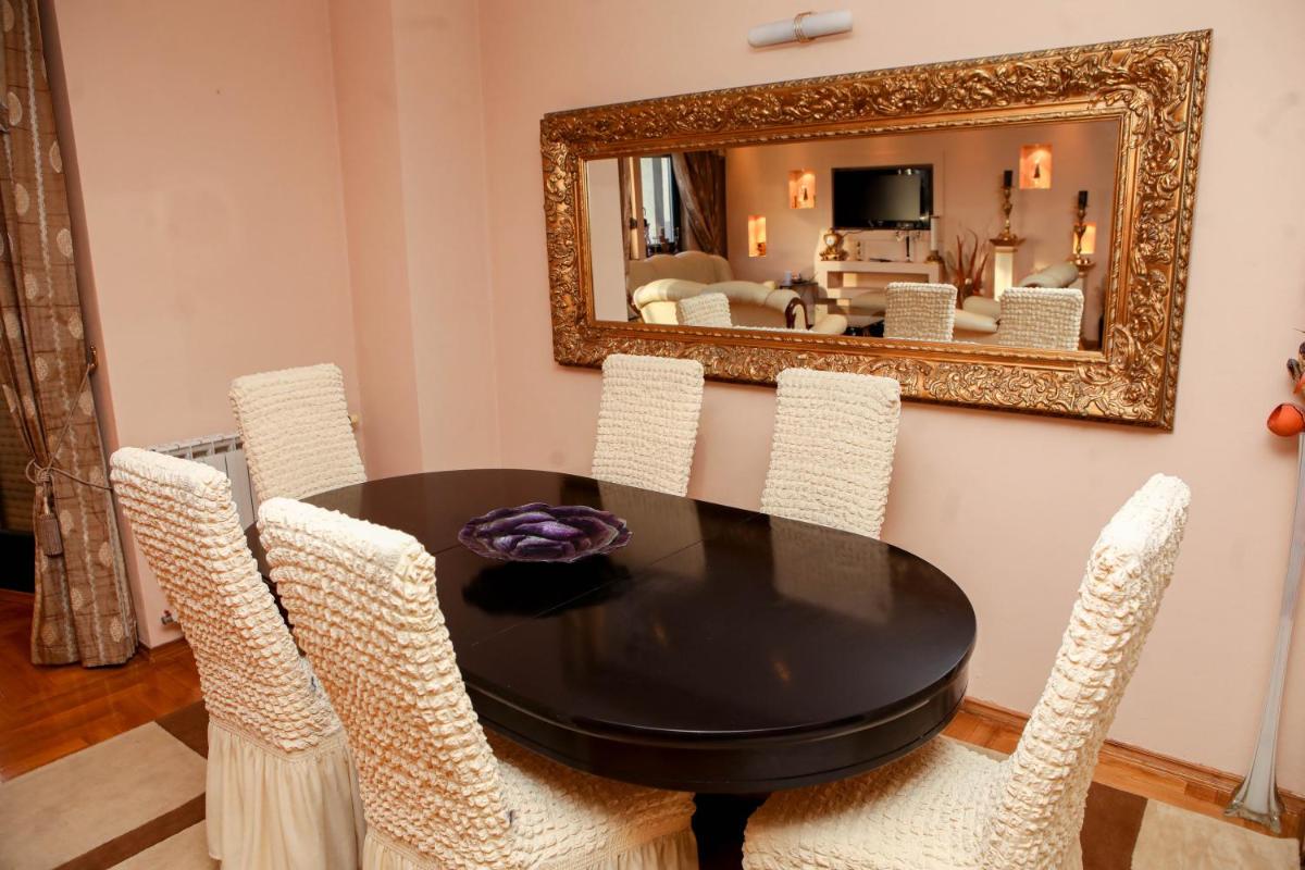 Ugodan i luksuzan apartman - Housity