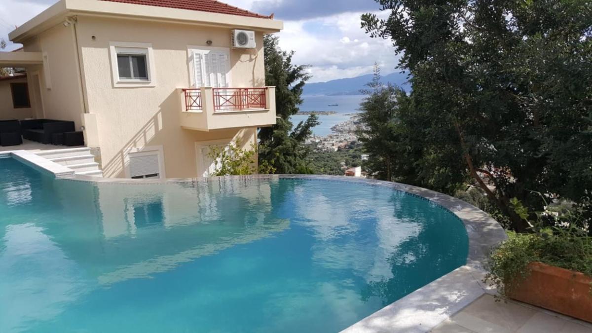 Spacious Villa in Kato Pine with Sea View and Private Pool - Housity