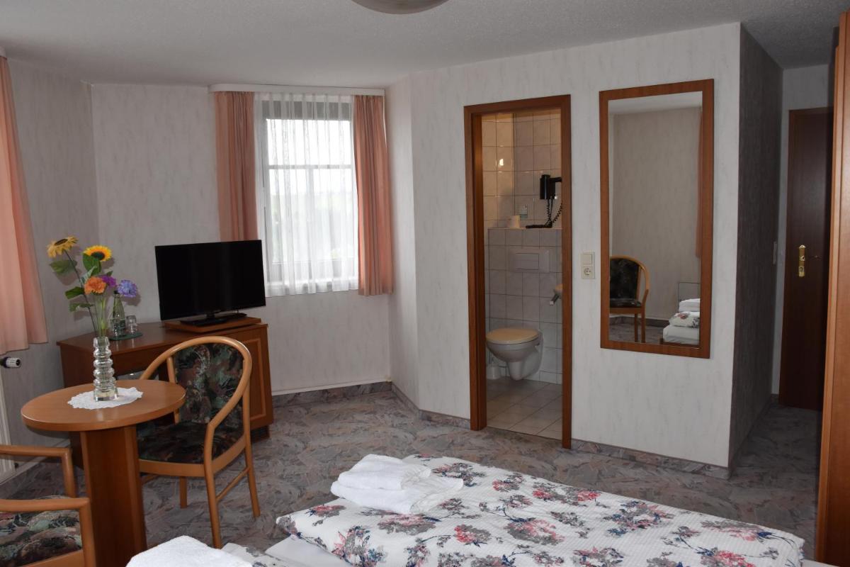 Hotel Carola - Housity