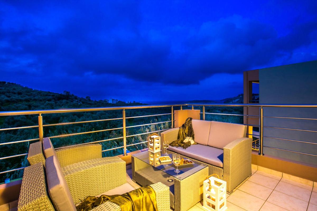 Cyan Icons Villas Kalyves Chania - Housity