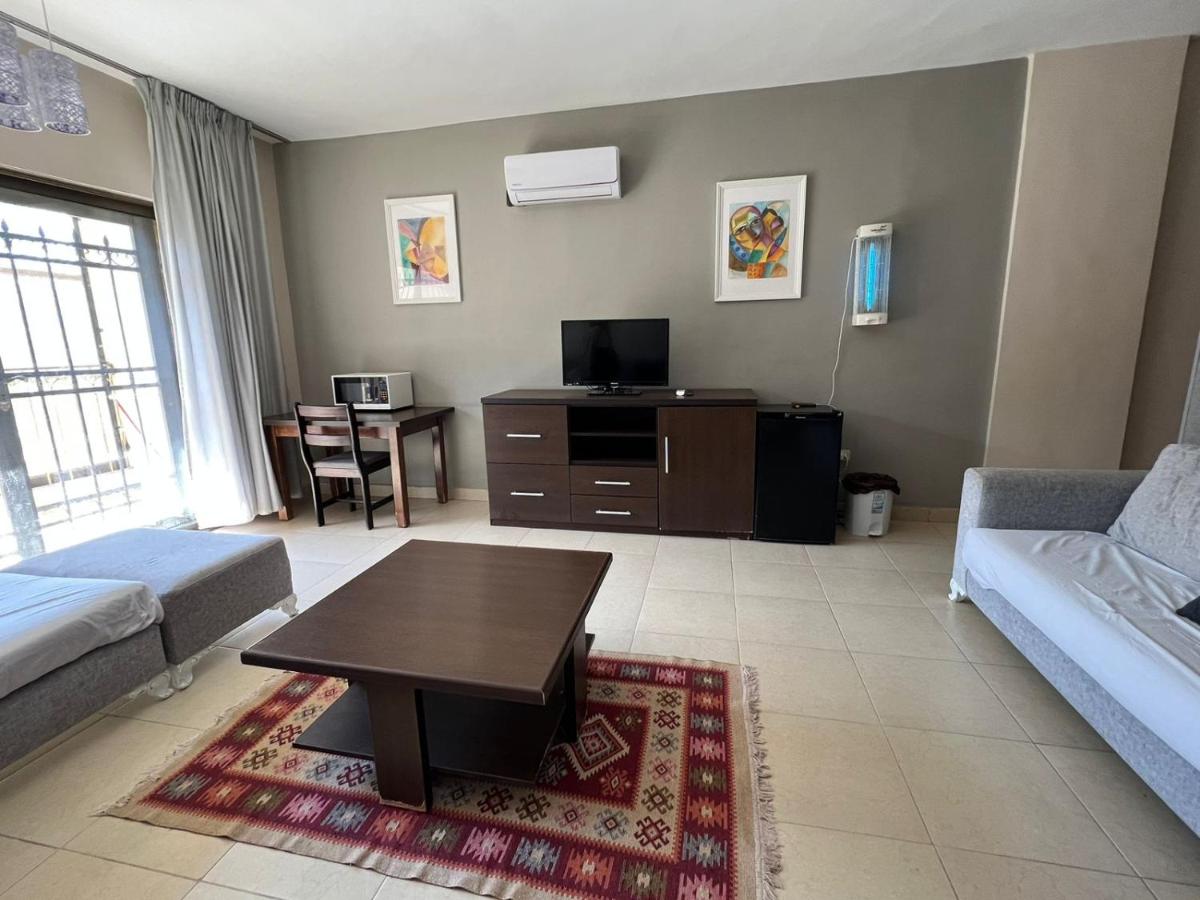 Thara Real Estate - Housity