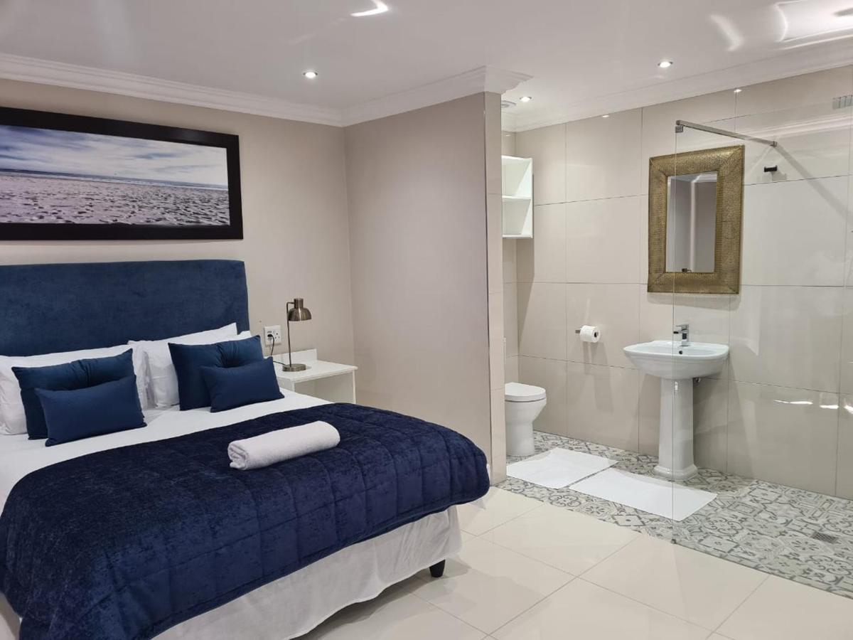 Cape Winelands Business Villas - Housity