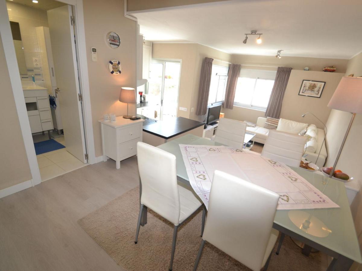 Apartment Layes Cambrils by Interhome - Housity