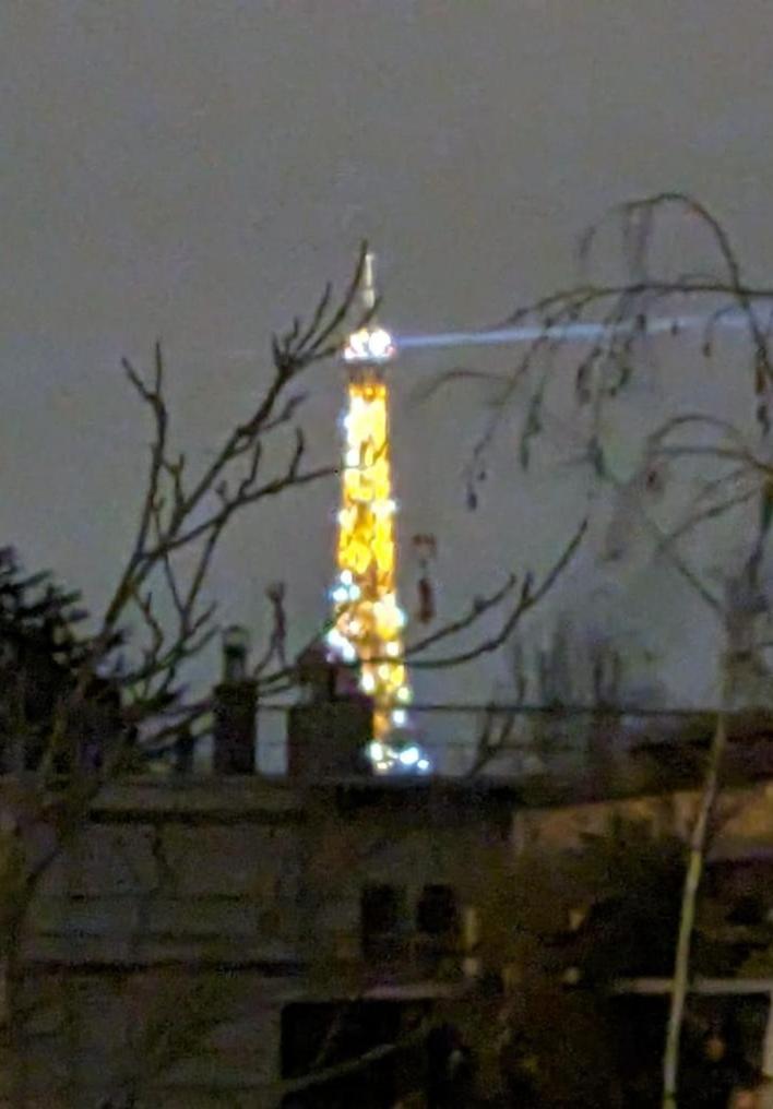 Parisian Sparkle Retreat - Housity