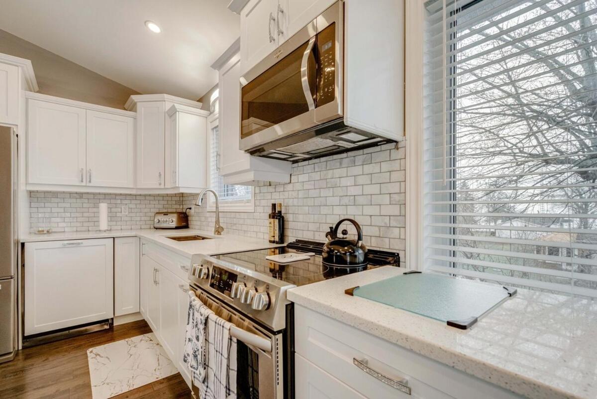 Lofts by Lee & Maria's - Housity