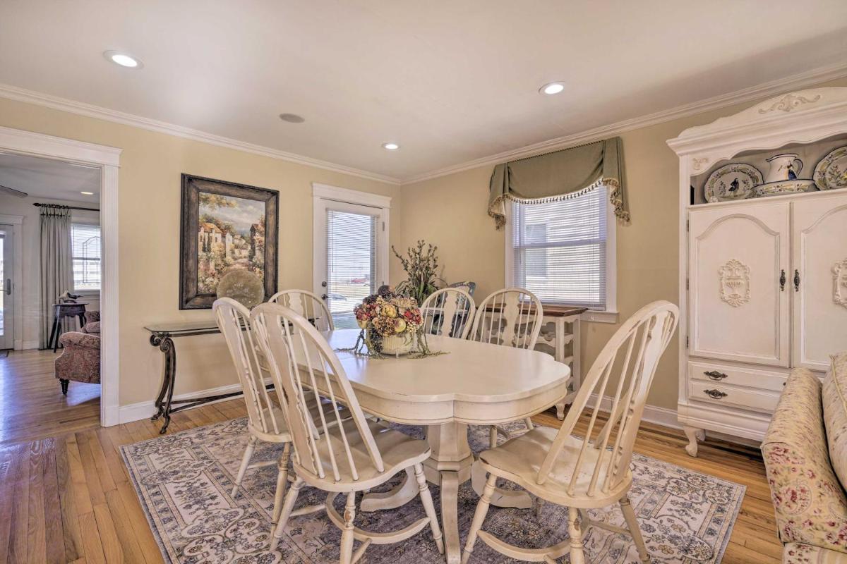 Jersey Shore Getaway with Grill Walk to Beach! - Housity