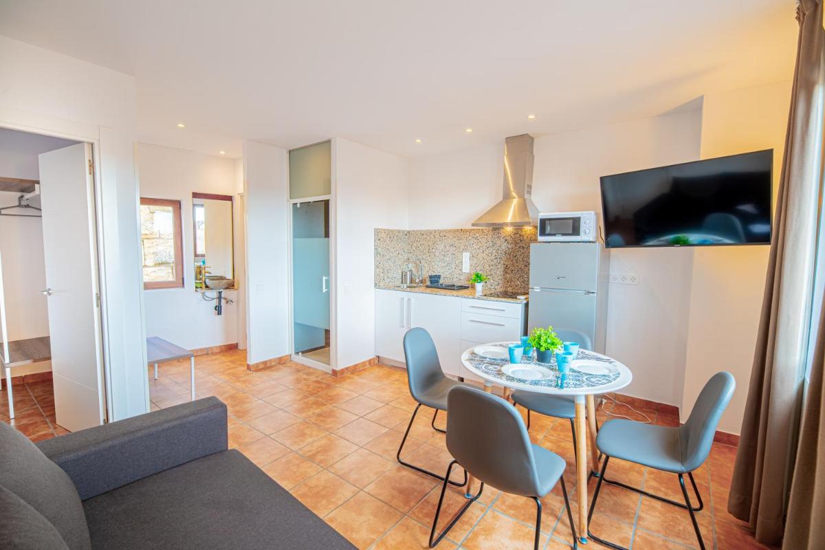 Apartamento 3 en la muralla romana junto a la Catedral - Housity
