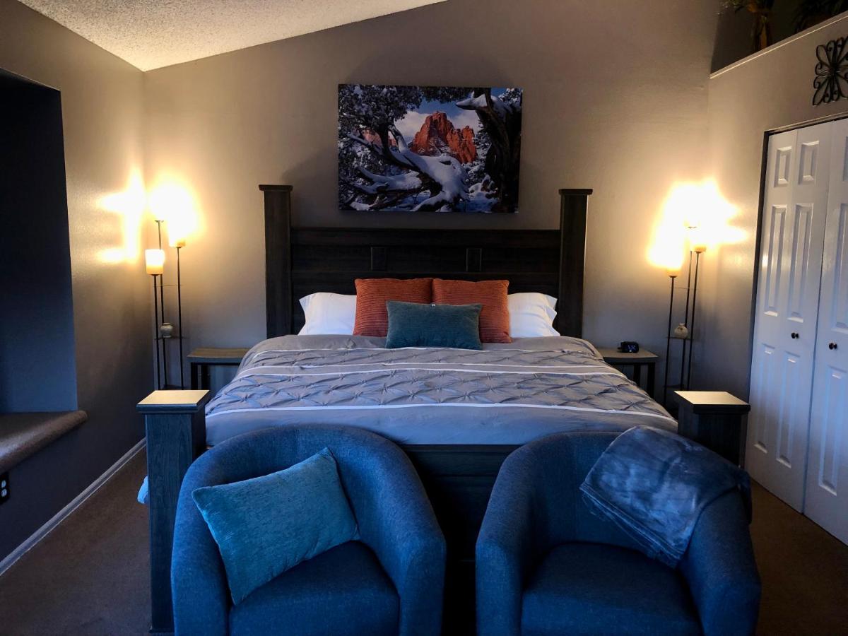 A Colorado Room With a View - King - Housity