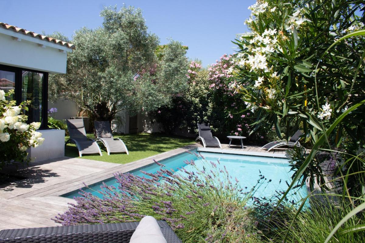 ILE DE RÉ - Villa Hollyhocks - Housity