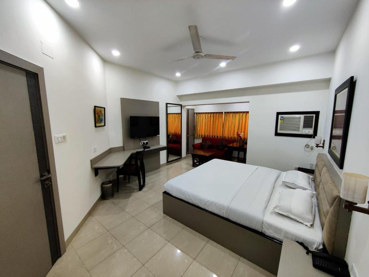 ELGIN SUITES - Housity