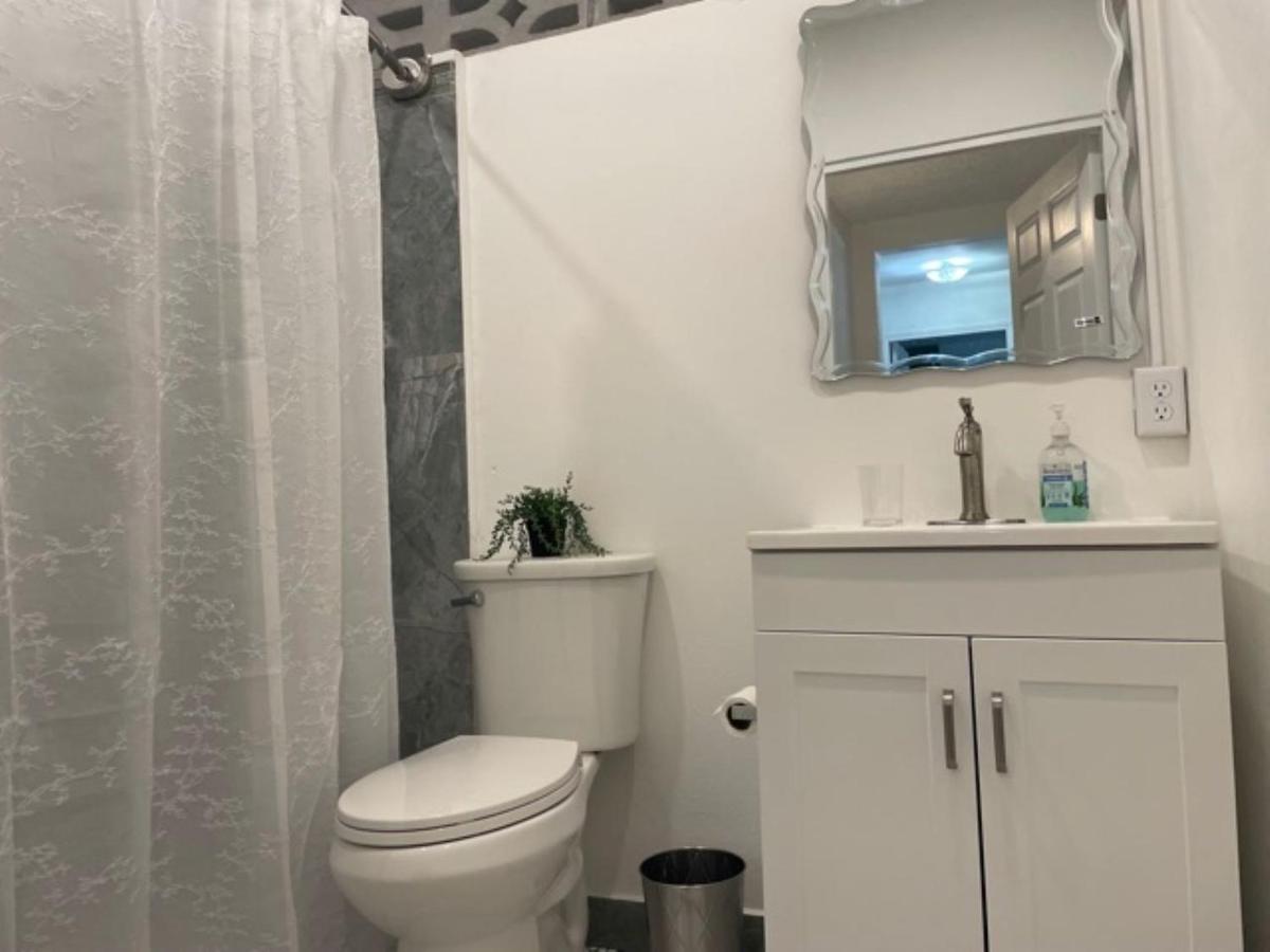 Casa del Sol -Unit B - Housity