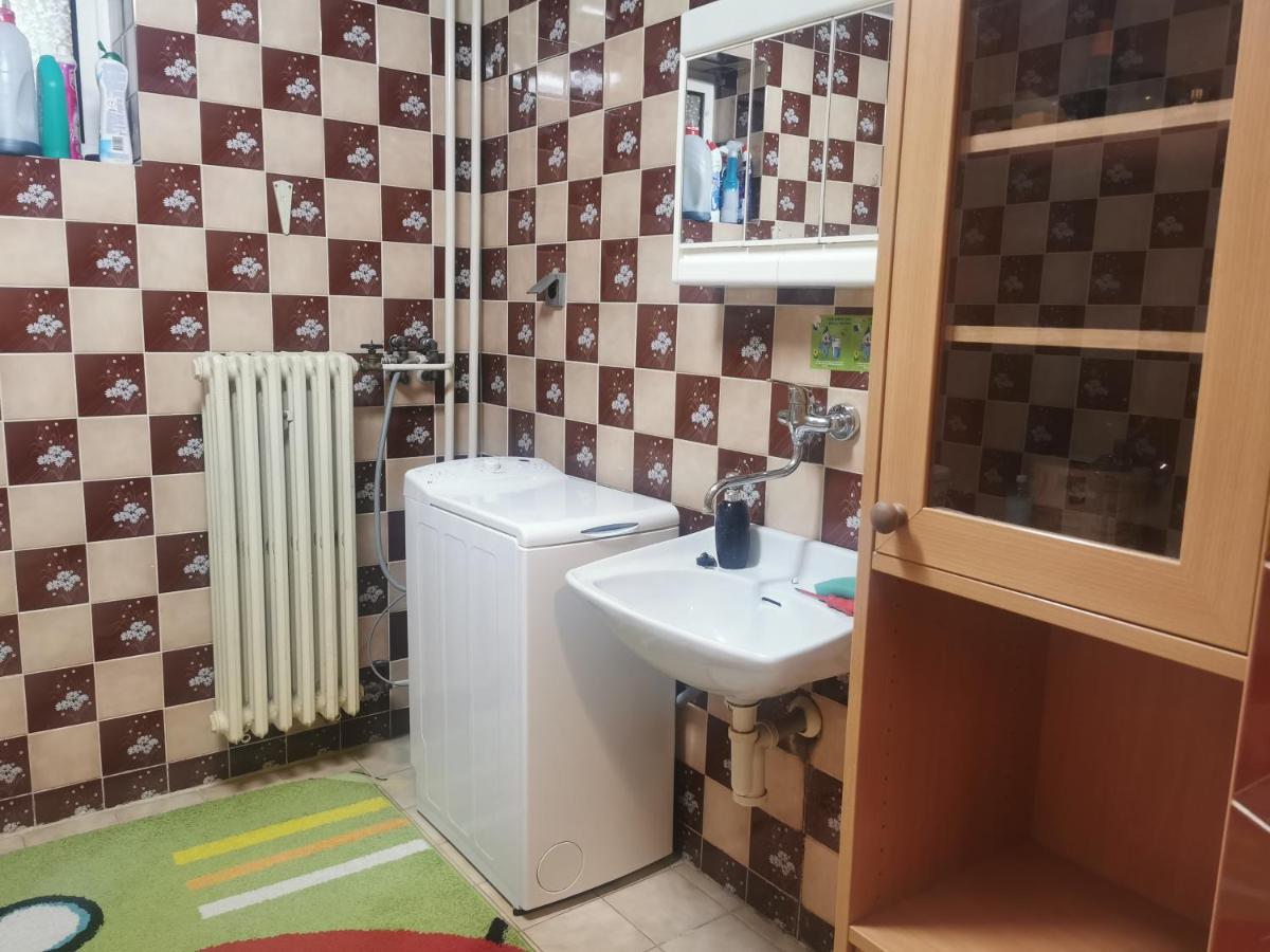 Apartment House Košice - parking gratis - Housity