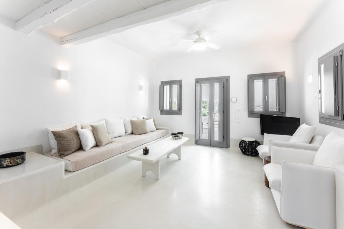 Philosophia Luxury Villa - Housity