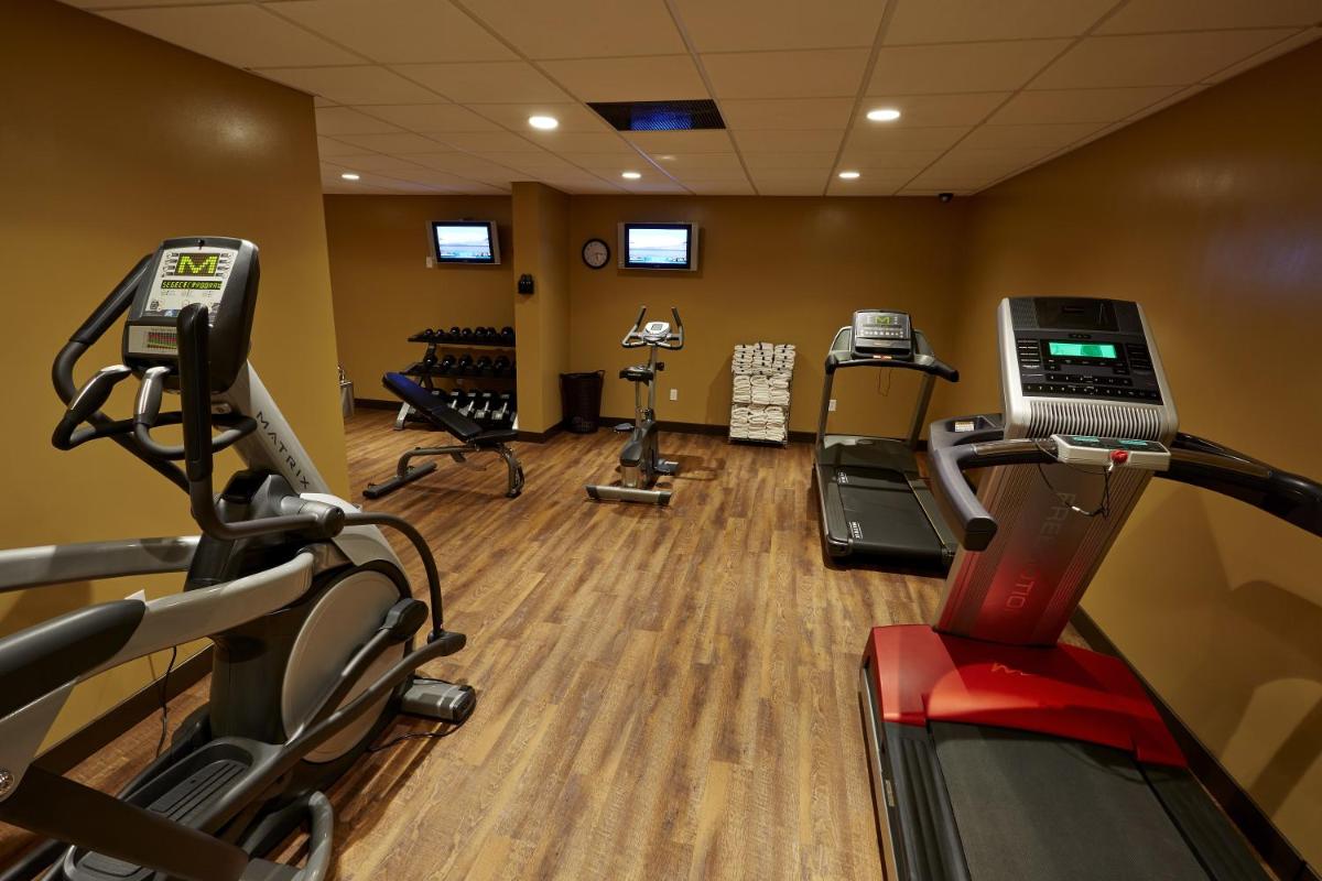 Royal Hotel Lloydminster - Housity