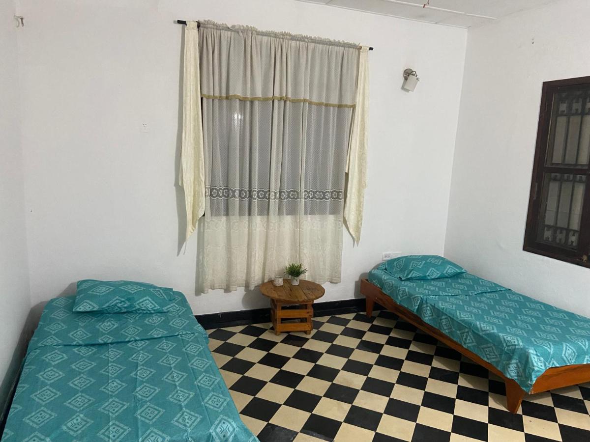 Suitetrails - VEGAN GARDEN HOSTAL Y RESTAURANTE