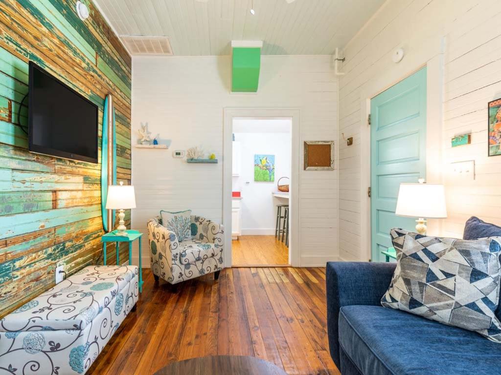 Beachwalk 3 - Housity