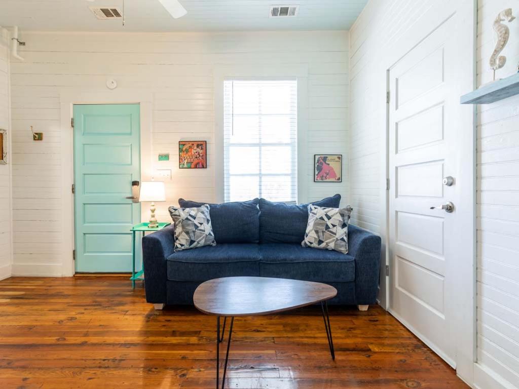 Beachwalk 3 - Housity