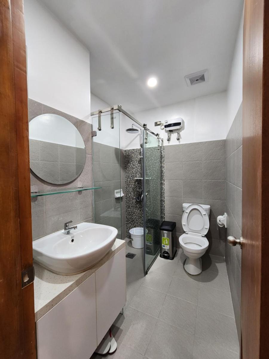 Suitetrails - 2124 Mesatierra Garden Residences with FREE Wifi & Netflix