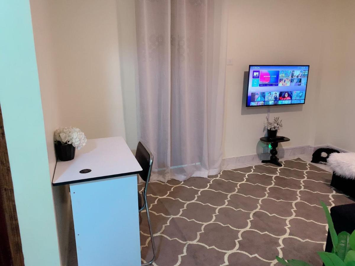 Lux Suites Dublin Suites Utawala - Housity