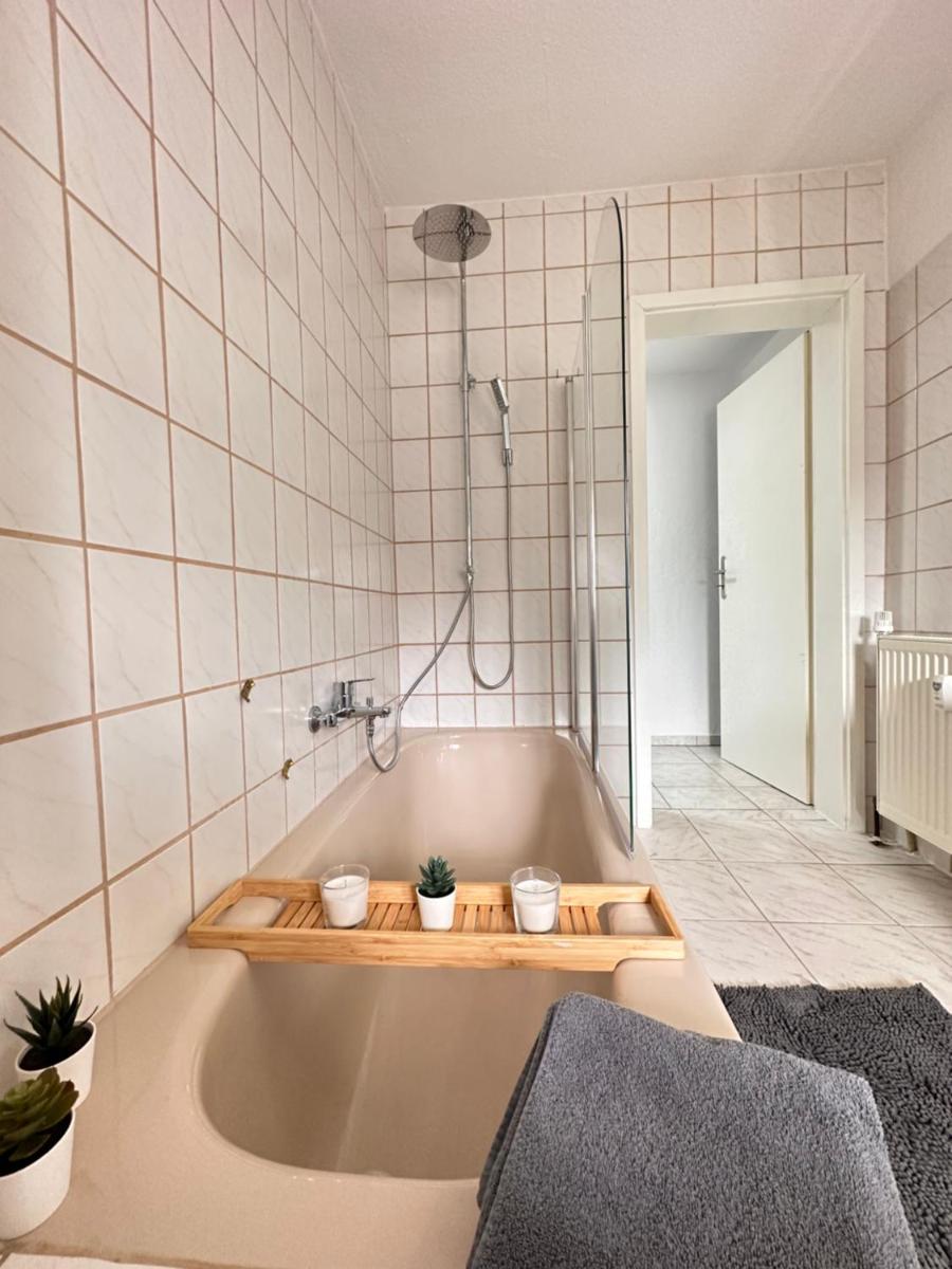 Appartement Auhagen - Küche, Badewanne, Regendusche, Netflix - Housity