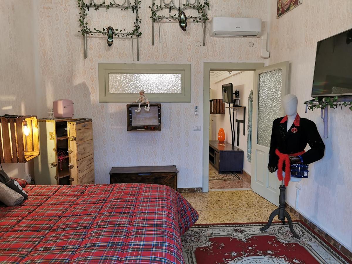 Casa d'arte vintage L&B - 170metri da Pepe in grani - Housity