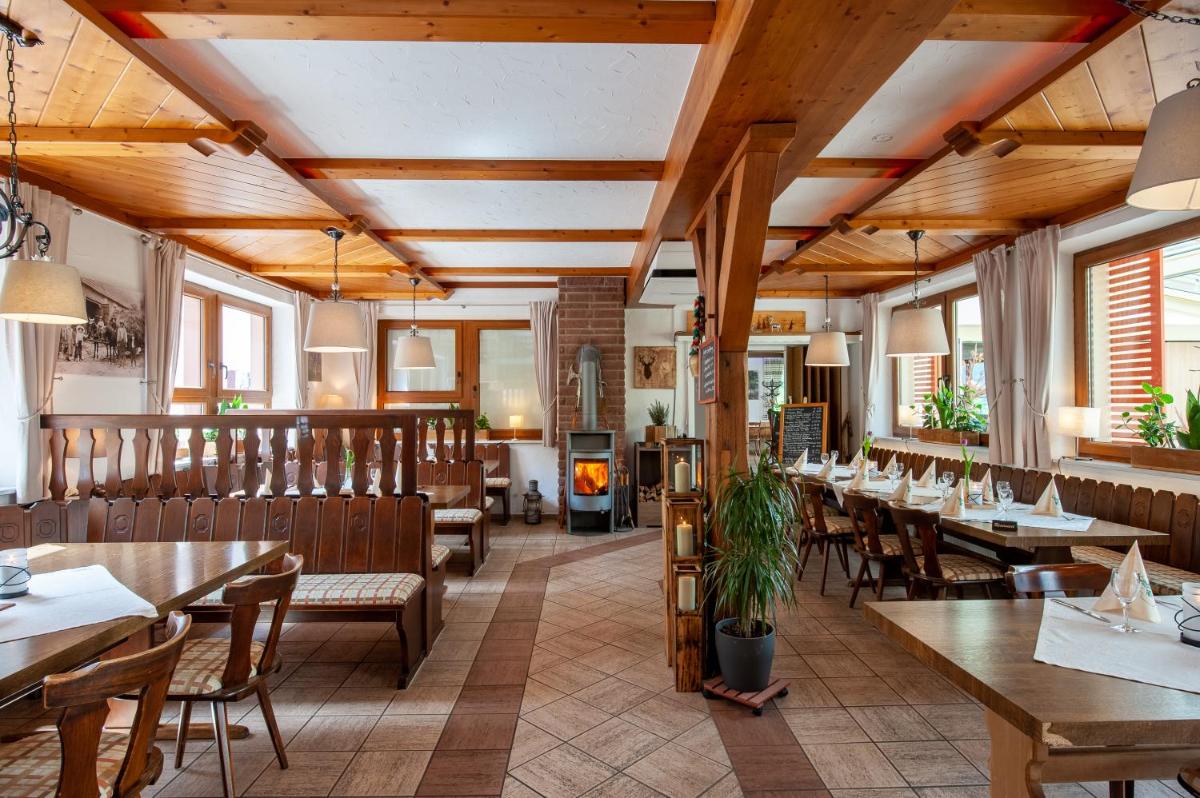 Hotel Landgasthof Oberschnorrhof - Housity