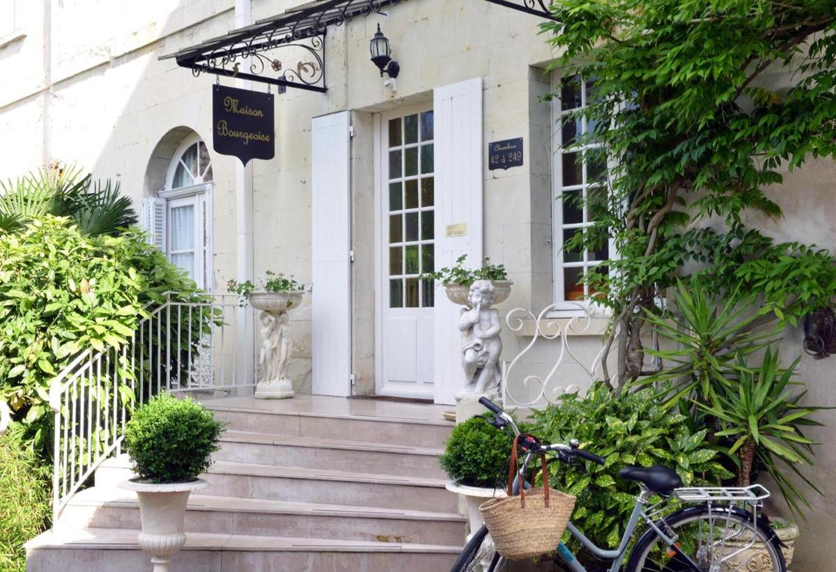 Logis Hôtel Le Plantagenêt - Housity