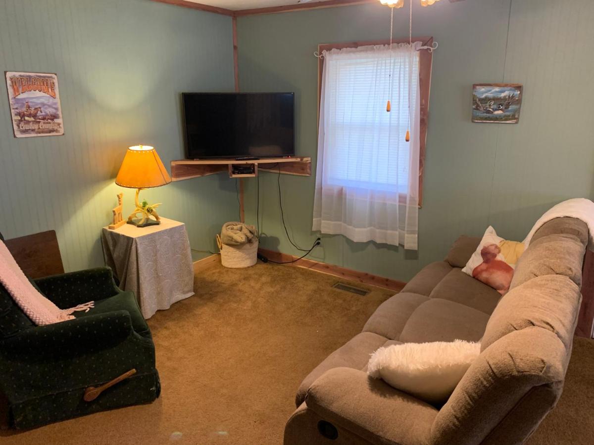 Duplicate listing see Ozark Foothills Country Cottage - Housity