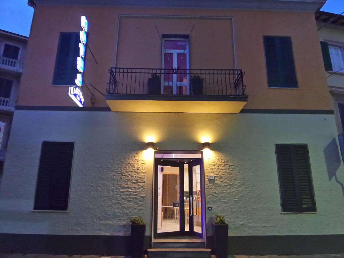 Hotel Astor - Housity