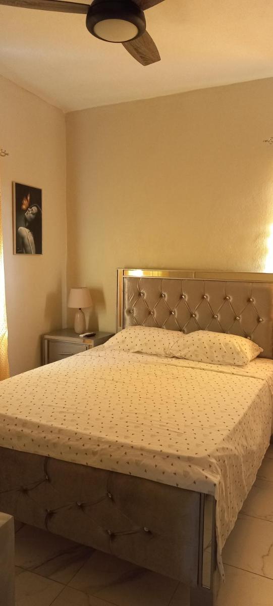 Turnbull's Apart Hotel - Housity