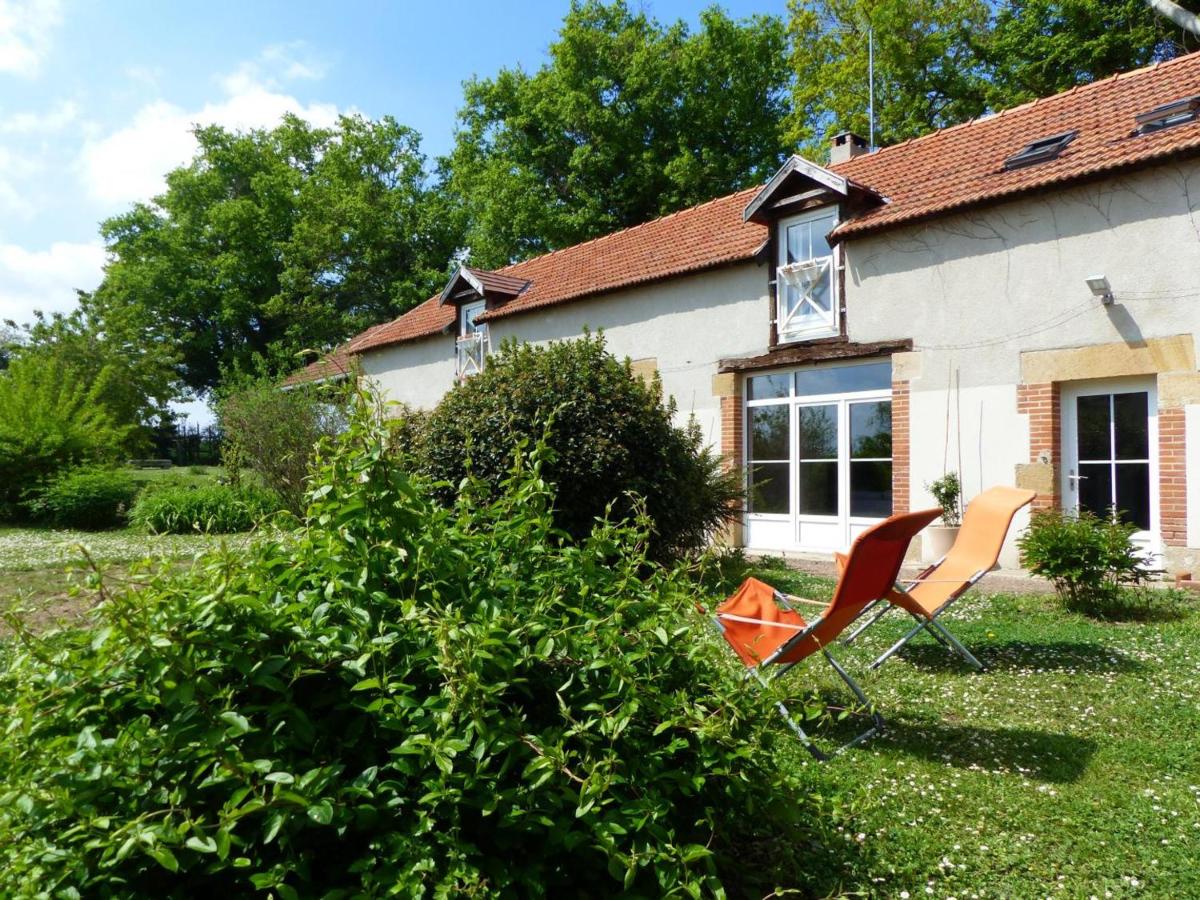 Ressourcez-vous dans cette ferme avec cheminée, jardin, terrasse couverte et équipements modernes - FR-1-489-435 - Housity