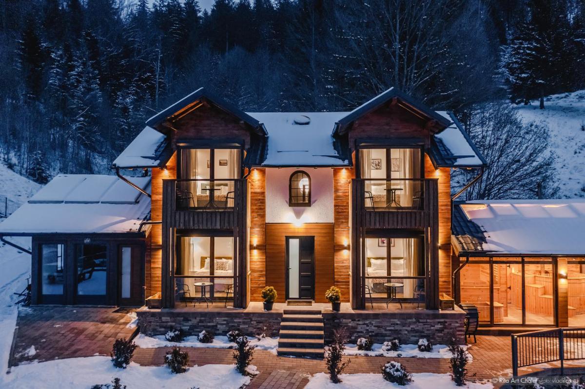 Rita Art Chalet Voronet - Housity