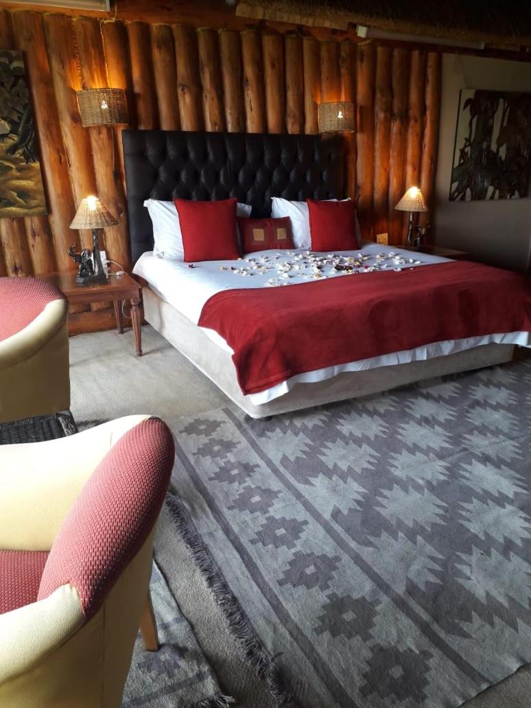 Hartbeespoortdam Lodge - Housity
